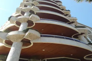 Lahoya Suites